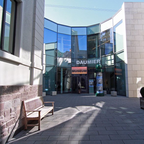 Museum für Kunst und Technik des 19. Jahrhunderts - LA8