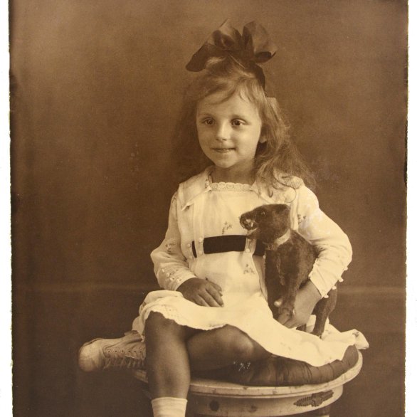 Porträtfotografie eines kleinen Mädchens, FMR J.745