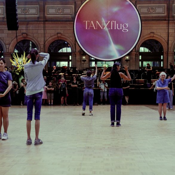 TRIO Festival, TANZflug; Bild: © Michelle Ettlin
