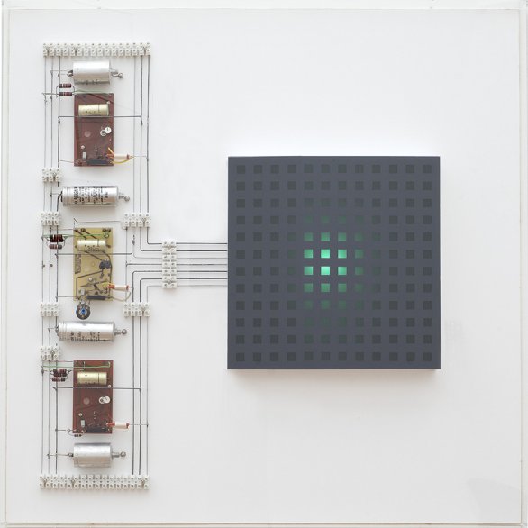 Walter Giers, 3-farben-strob [Stroboskop-Farben], 1975 © VG Bild-Kunst, Bonn 2025, Foto: Gerhard Sauer