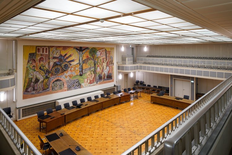 Das monumentale  Wandbild  »Krieg und Frieden« von Otto Dix im Ratssaal des Singener Rathauses