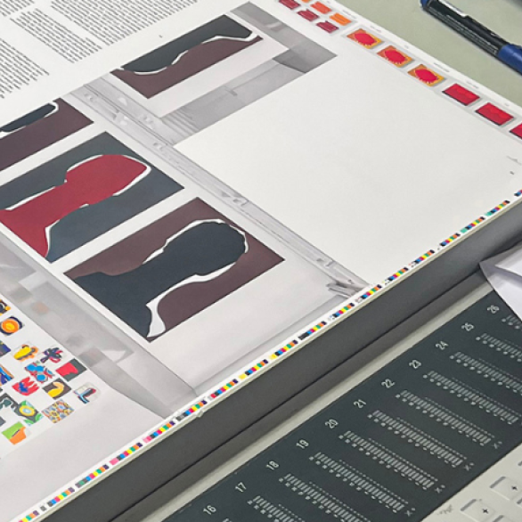 Einblick in den Entstehungsprozess des Ausstellungskatalogs