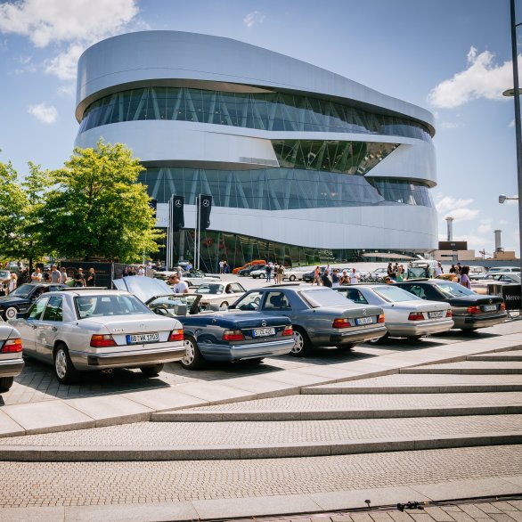 Classics & Coffee Mercedes-Benz Museum