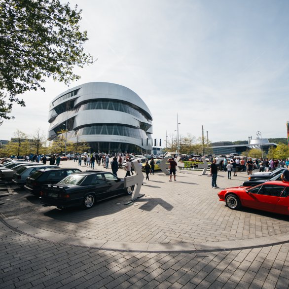 Classics & Coffee Mercedes-Benz Museum