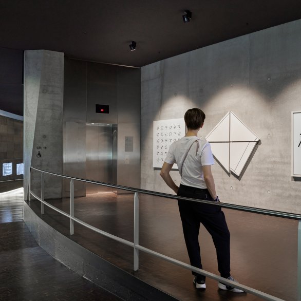 Now on View. Werke von Manfred Mohr (© Manfred Mohr). Mercedes-Benz Art Collection. Foto: Jürgen Altmann, Stuttgart.