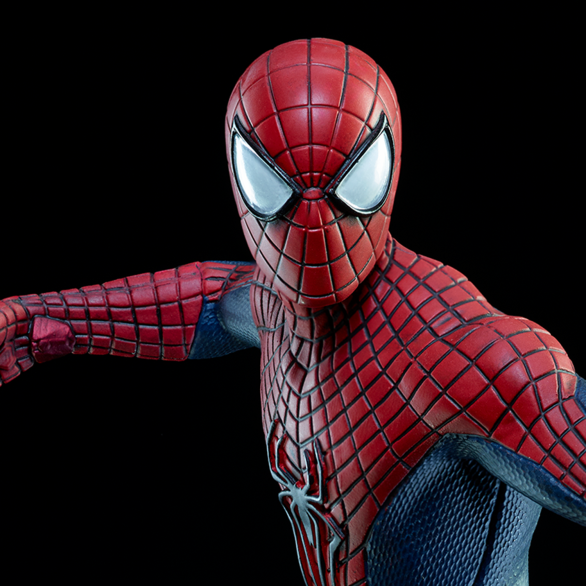 Figurine „Spider-Man: No way Home“ des Herstellers Iron Studios. BDS Art Scale 1/10. Maße: 24 x 12 x 12 cm (H/B/T). Material: PVC, Gewicht: 0,8 kg.