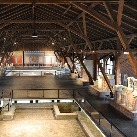 Foto Römerhalle Blick in die Römerhalle